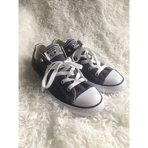 Grey Converce